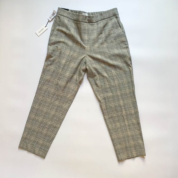 Aritzia Pants - Aritzia Babaton Cropped Slim-Fit Conan Pant